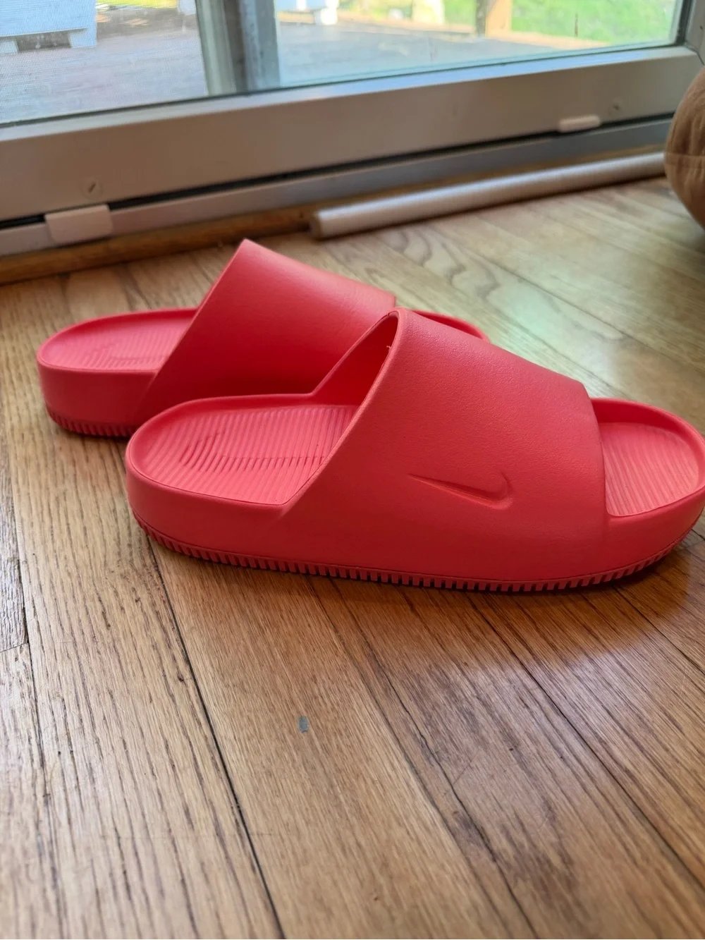 Nike Slides - Bright Pink - size 8 women’s - Picture 1 of 4
